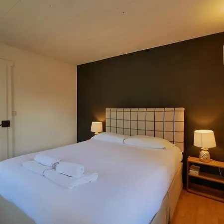 Les Paquerettes, 3bed Renovation, Sleeps 7 *