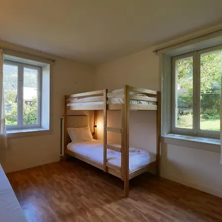 Apartment Les Paquerettes, 3bed Renovation, Sleeps 7