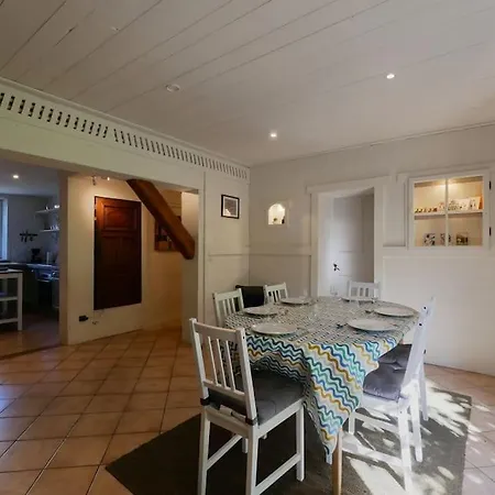 Les Paquerettes, 3bed Renovation, Sleeps 7