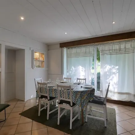 Apartment Les Paquerettes, 3bed Renovation, Sleeps 7 Saint-Gervais-les-Bains