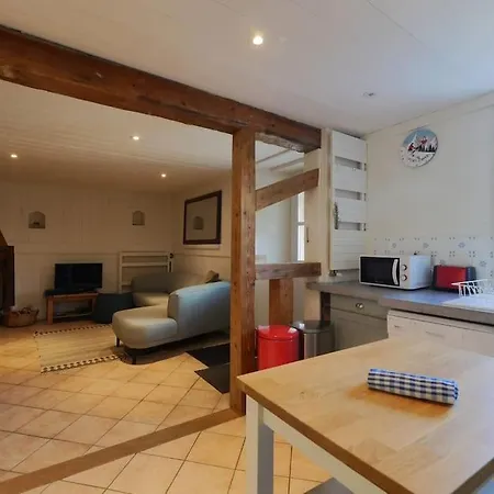 Les Paquerettes, 3bed Renovation, Sleeps 7 * Saint-Gervais-les-Bains
