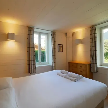 Les Paquerettes, 3bed Renovation, Sleeps 7